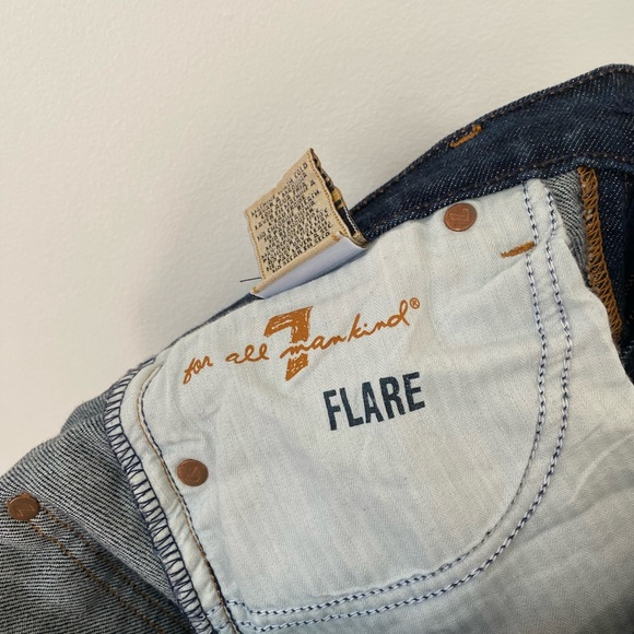 7 For All Mankind low-rise flare jeans size 28 - Picture 6 of 8